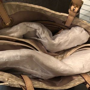 Michael Kors Tote